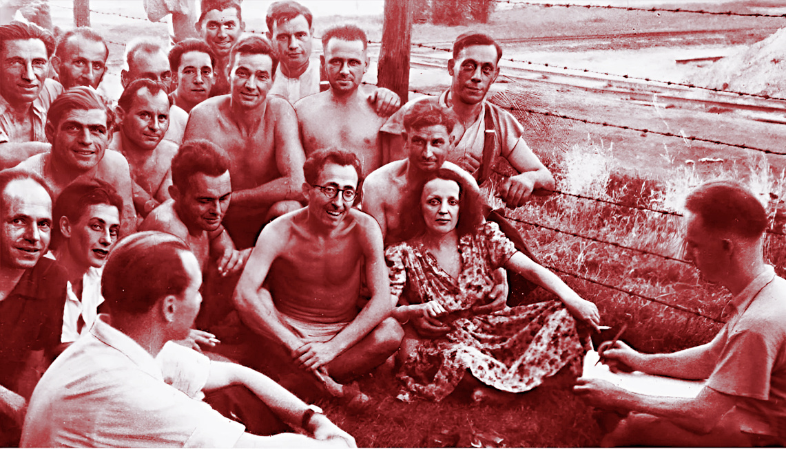 Героиня статьи в лагере военнопленных, 1943 г.