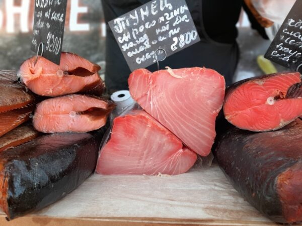 Цены немного ниже, чем в супермаркетах