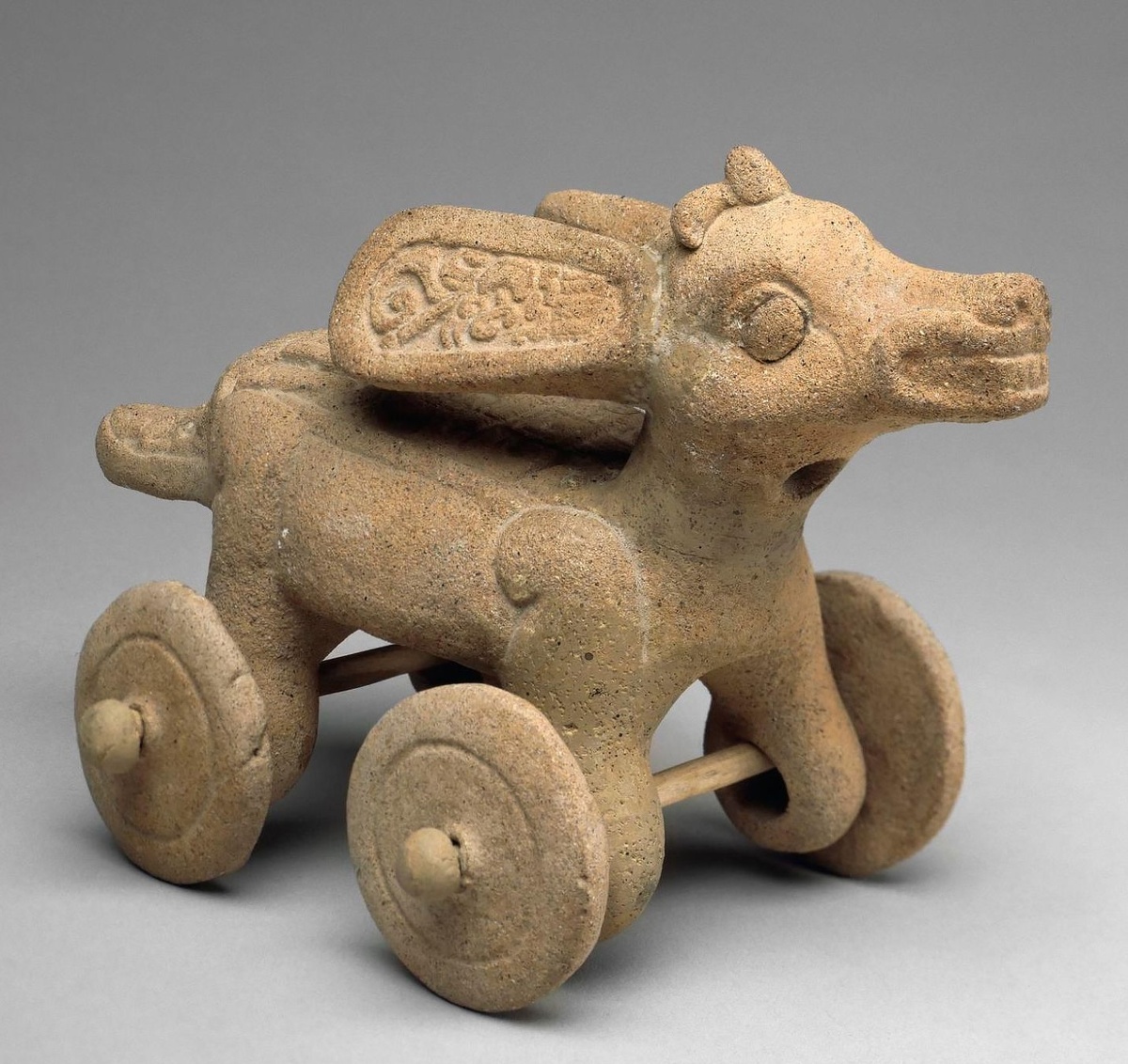 Индейская игрушка. Не знали колеса, да? (Фото: i.pinimg.com).