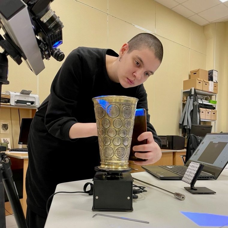 Экспонаты сканируют и снимают
Фото:Пермская художественная галерея