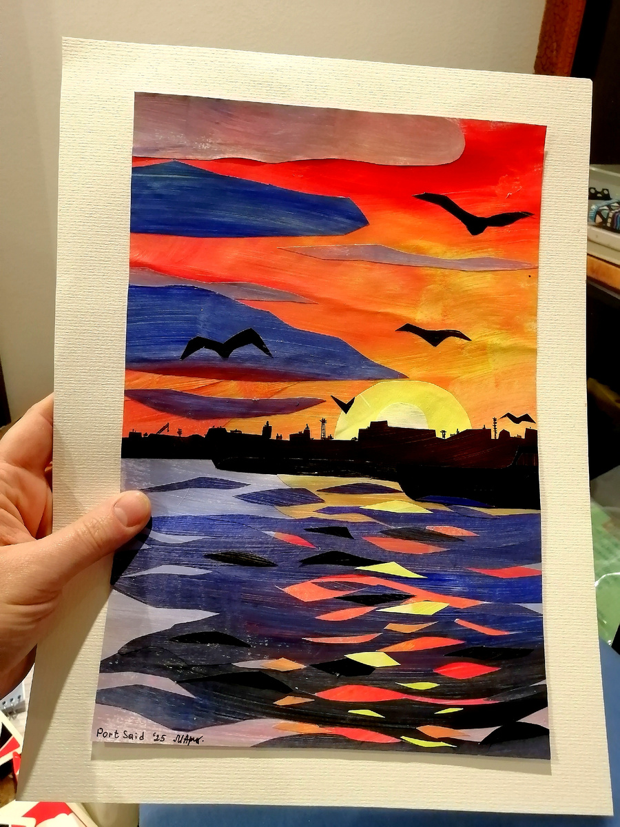 Тут я подбираю подходящее паспарту для коллажа в морской тематике для продажи. 