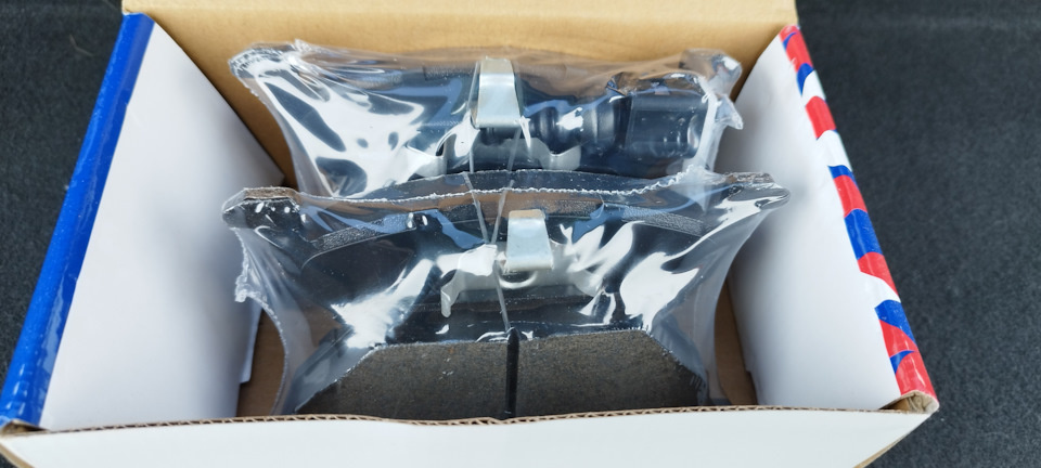 внутри всё аккуратно и надёжно запаяно.