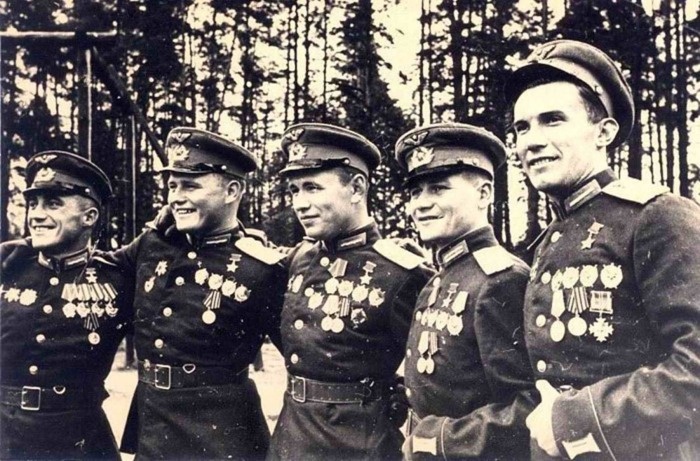 После 1948 года героям полагались только льготы и некоторые привилегии. Правда и те были за ордена. /Фото: immunocap.ru.