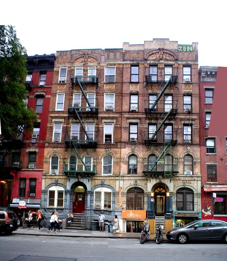 тот же дом, это он плюс-минус сейчас так выглядит