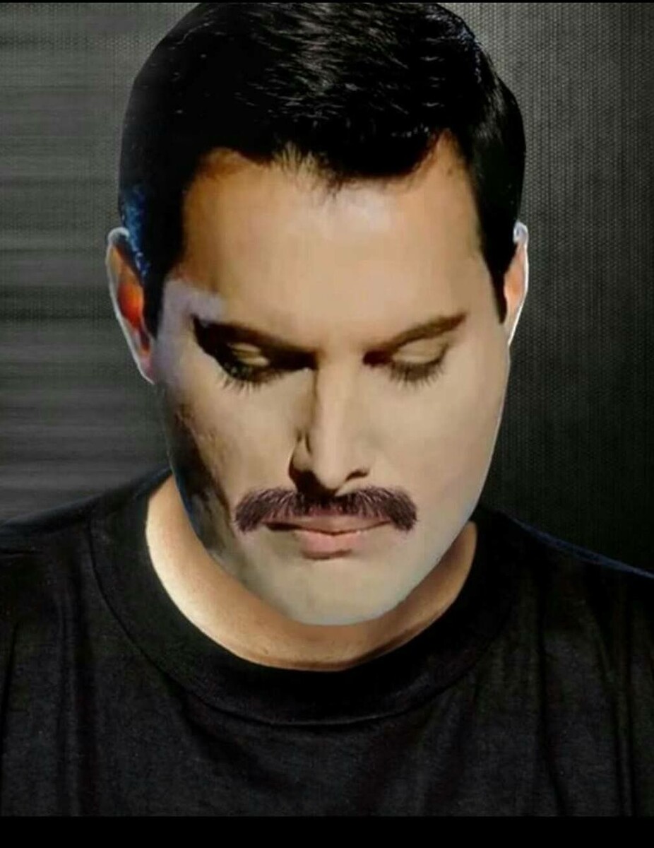 Фредди Меркьюри. Источник фото - Яндекс Картинки