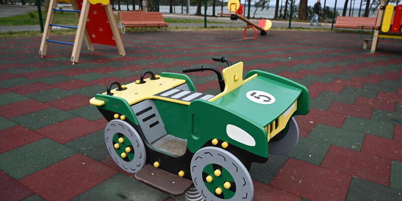 Детская игровая площадка.  фото: картинки яндекс.