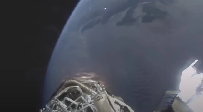     Вид с верхней ступени ракеты Alpha компании Firefly Aerospace во время шестого запуска 29 апреля 2025 года, который закончился неудачей.    
 Источник: Firefly Aerospace / NSF YouTube