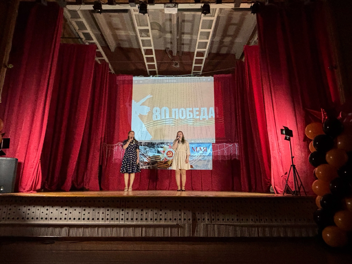 Поем с дочкой)