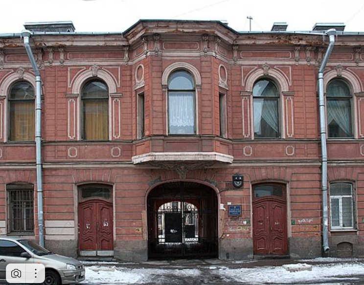 Особняк в Петербурге. Фото взято с сайта Citywalls.ru