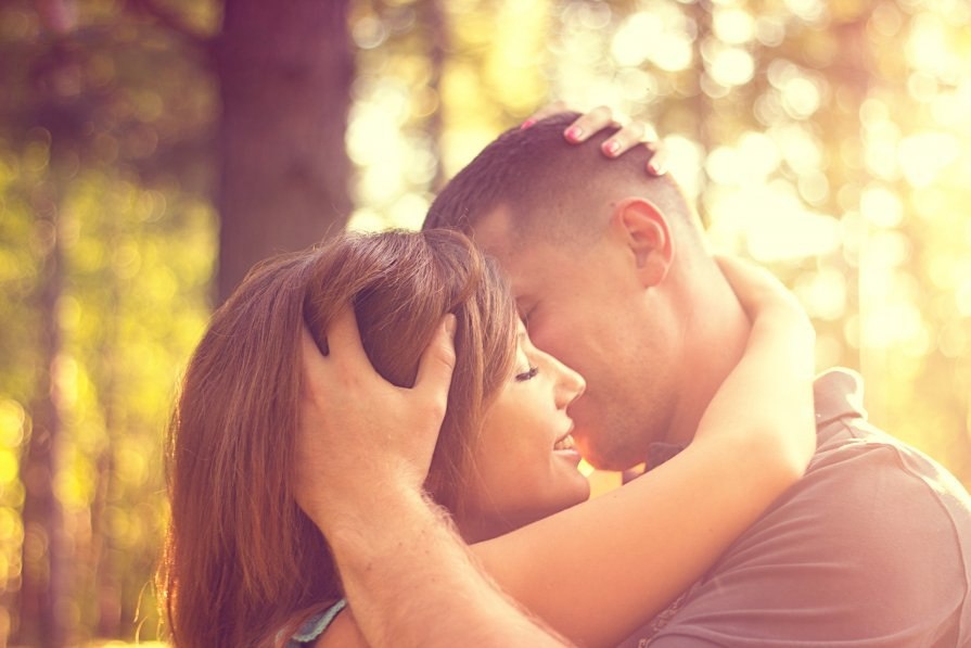 Не спорь, покажи ей молча, ты не здесь 