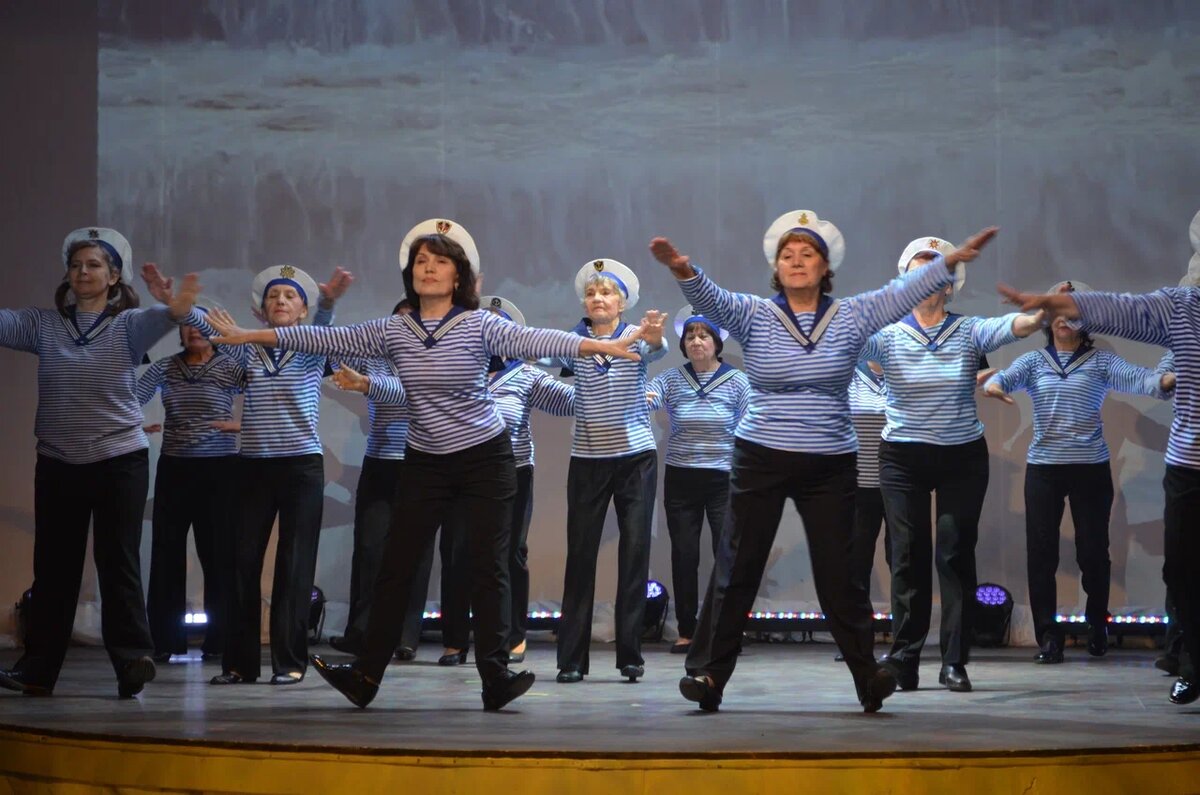 Танец "Яюлочко". Студия "Легкий шаг"