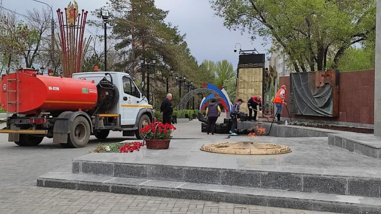    Мемориал на проспекте Победы в Оренбурге украсит цветочный «ковер» Белов Михаил Александрович