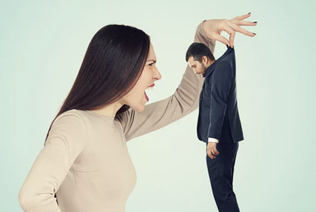 В большинстве случаев, при расставании женщина заявляет мужчине, что это он во всем виноват!