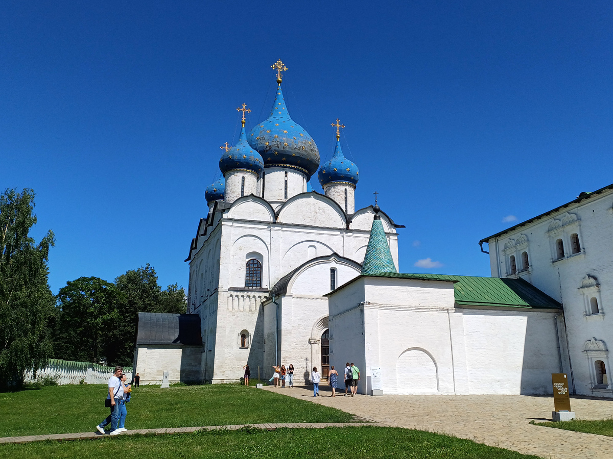 Рождественский собор в Суздале - самый древний символ города! Строительство начато в 1222 году