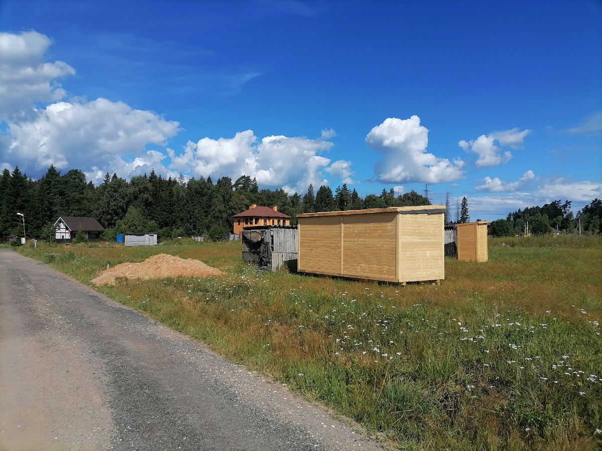 Любая стройка начинается с вагончика для строителей 