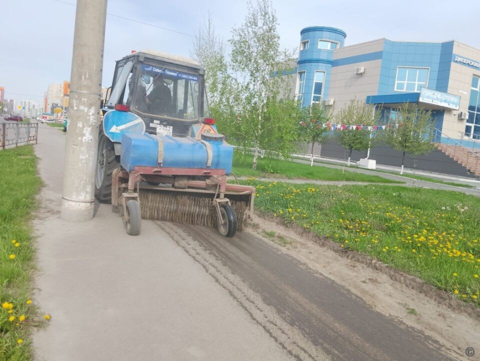    Уборка улиц Барнаула. Источник: barnaul.org