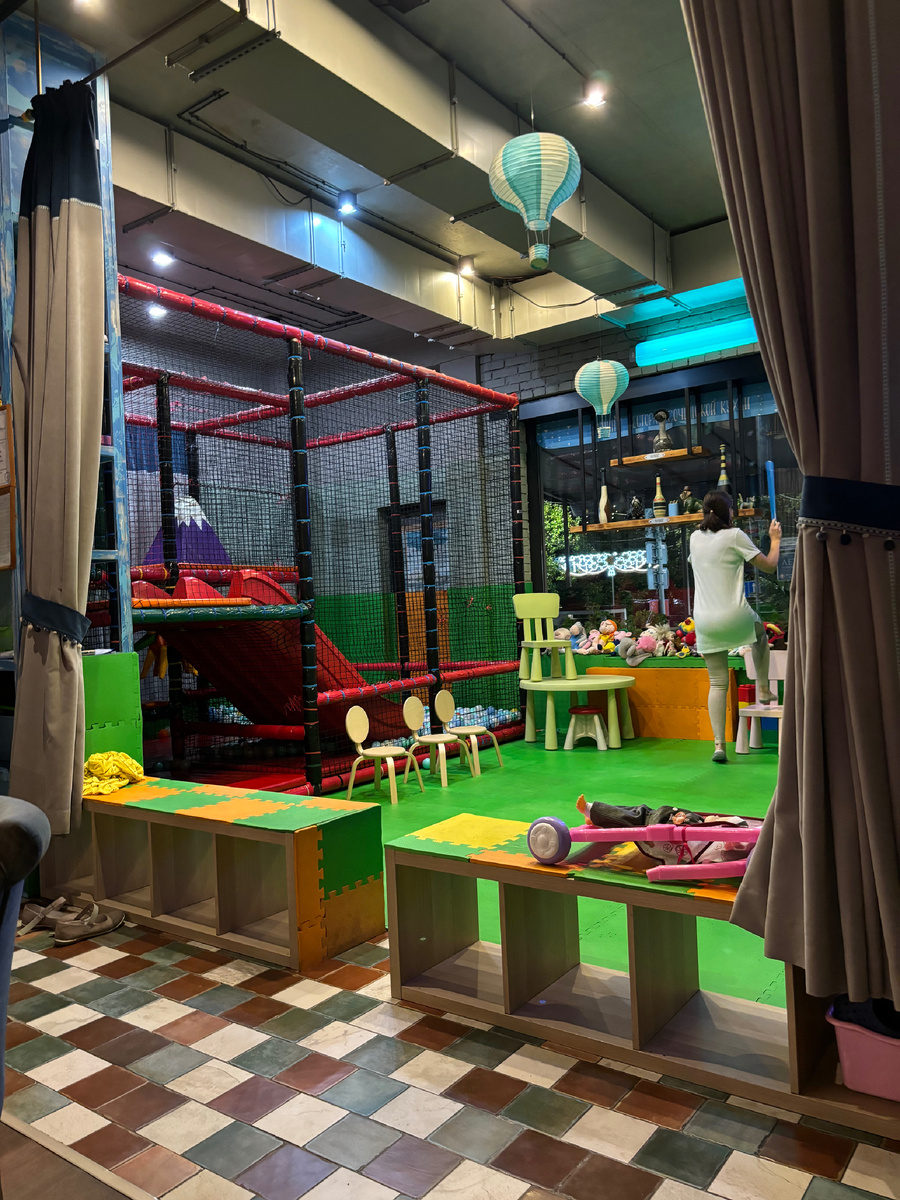 Игровая на первом этаже