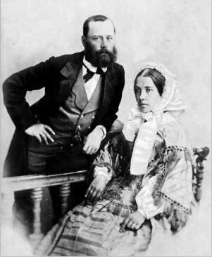 Екатерина Фёдоровна Лихачёва (1828-1870) с мужем Нилом Дмитриевичем Казиным (1824-1871) . Источник: www.Pinterest.ru