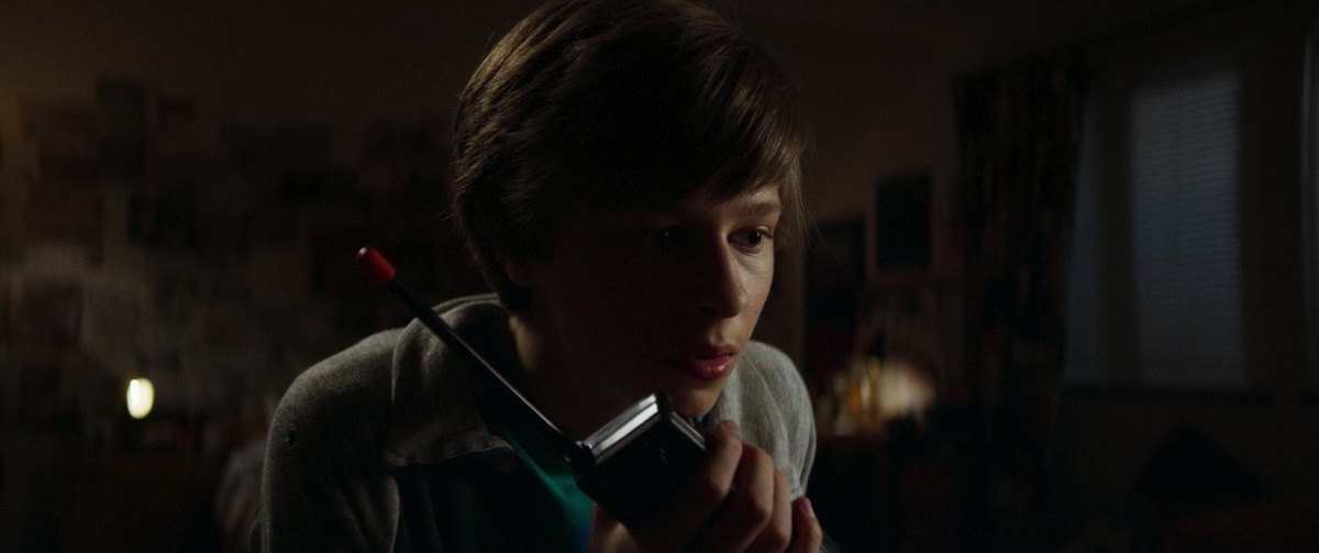 Есть ещё один интересный момент - возможно, что Макки прослушивал переговоры пацанов, ведь, по его словам - его рации  «улавливают всё».