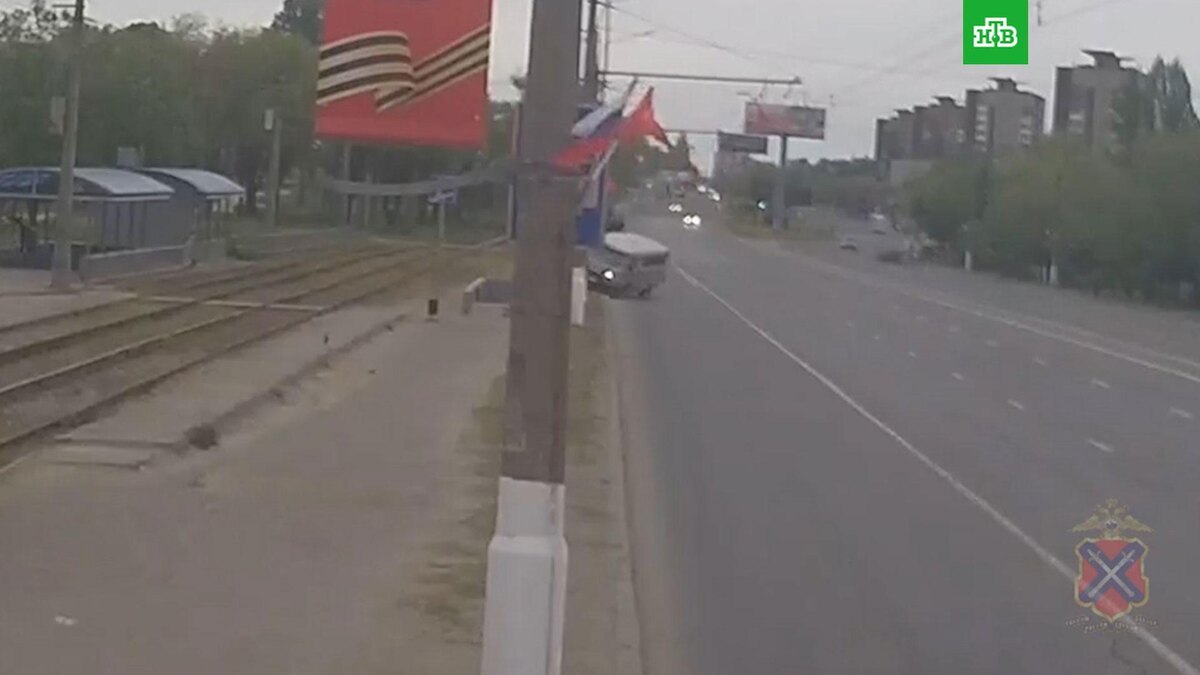    Покойник вылетел из разбившегося об ограждение УАЗа в Волгограде