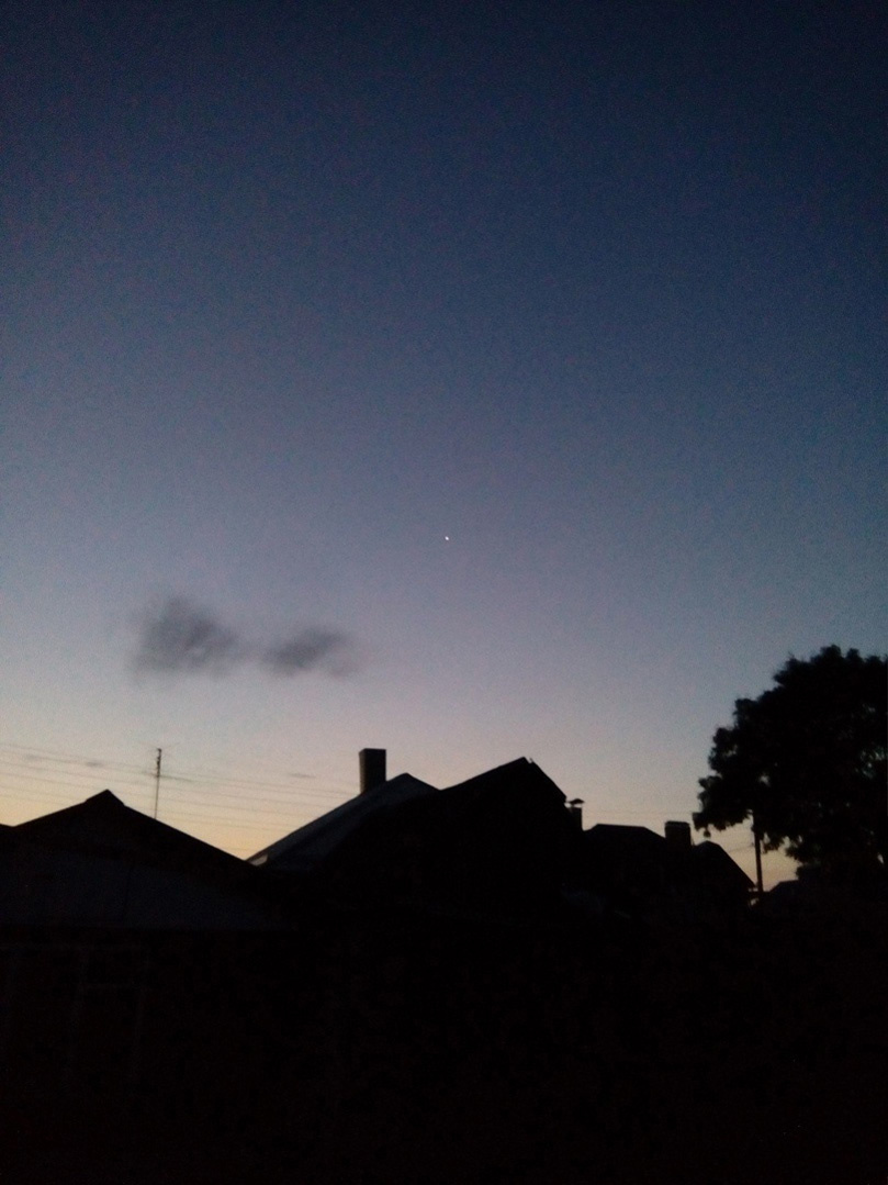 Венера в небе: невооружённым глазом 