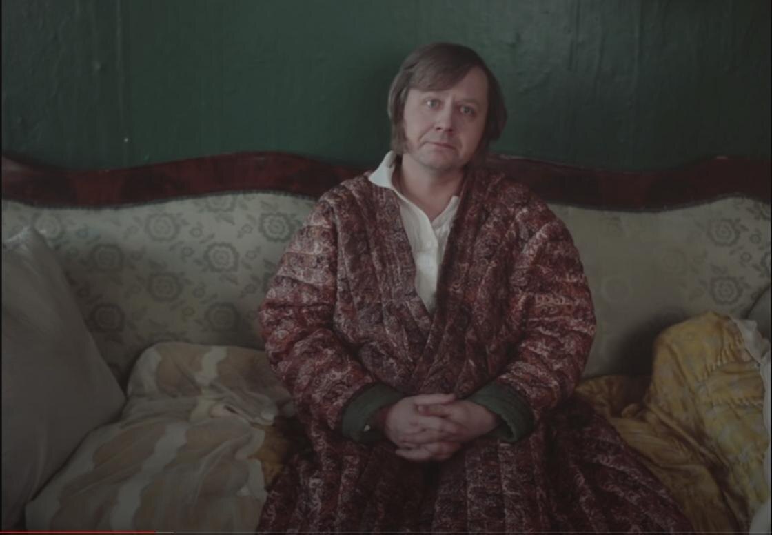 Илья Ильич думает, заняться чем или нет