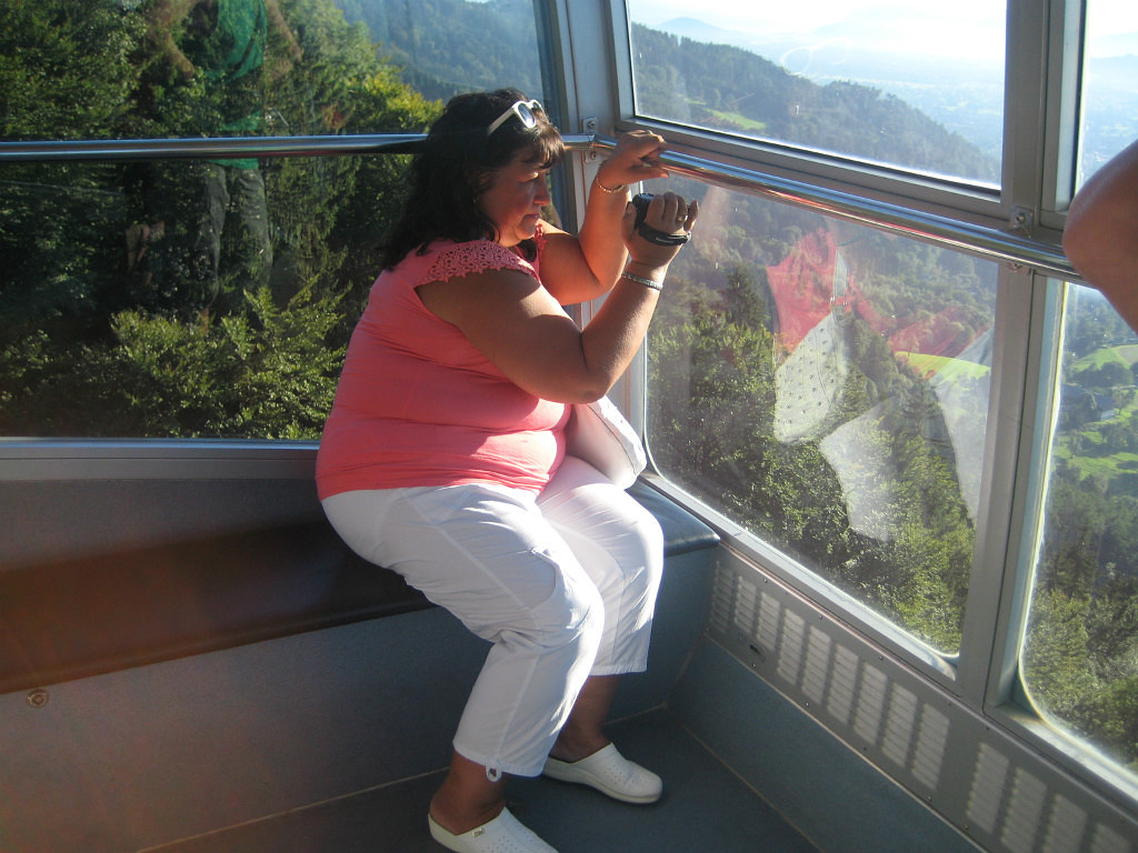 фото автора   Вид с высоты птичьего полёта.       Подъём по канатной дороге..