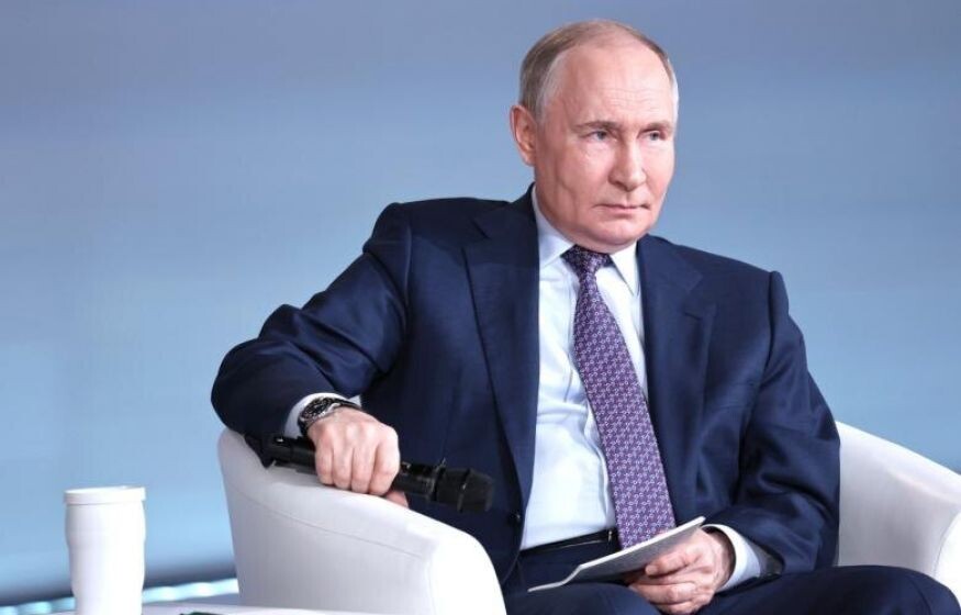    Путин пойдет на заморозку СВО? Bloomberg слил переговоры России и США