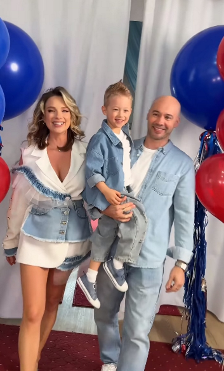 Кристина Черкасова с мужем Андреем и сыном Святославом. Фото: соцсети