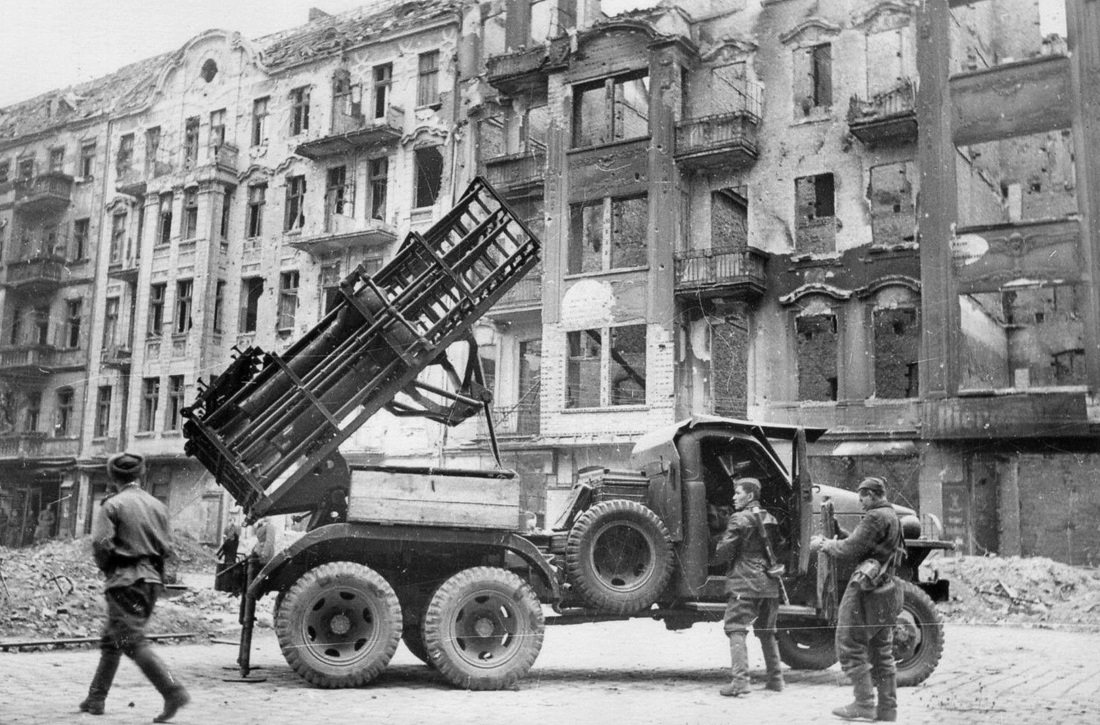 БМ-31-12 в Берлине весной 1945 года