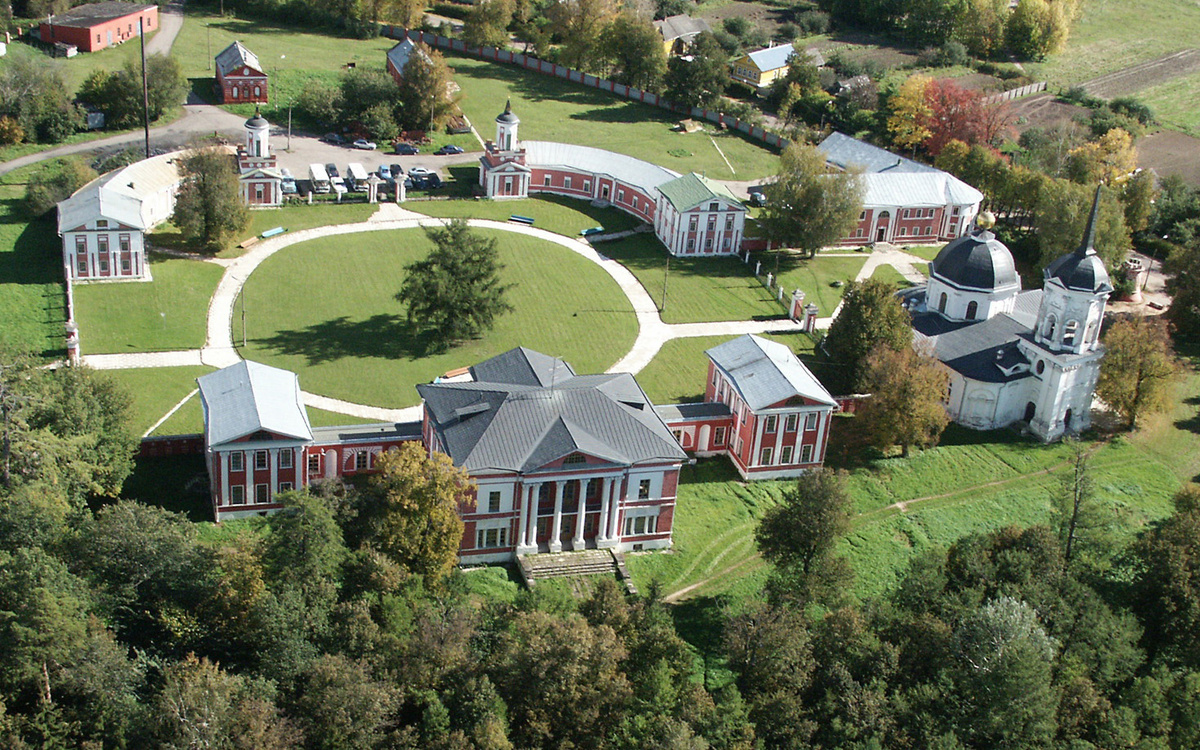 Фото Яропольца с сайта МАИ