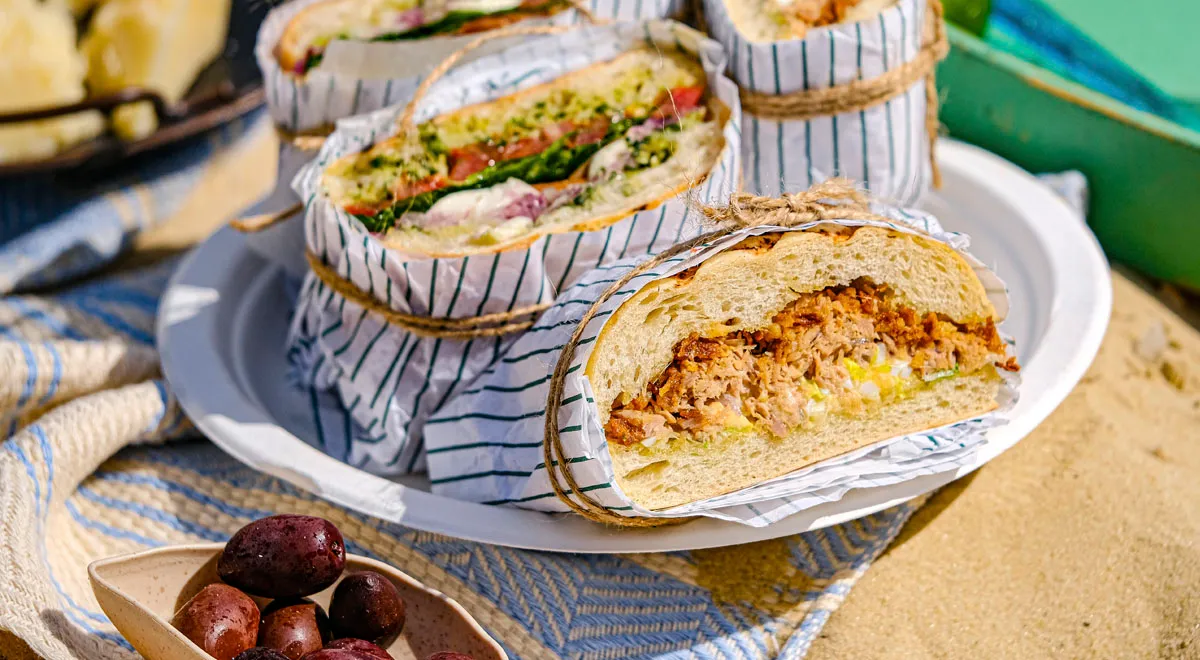 Итальянские панини — горячие сэндвичи со вкусом Средиземноморья