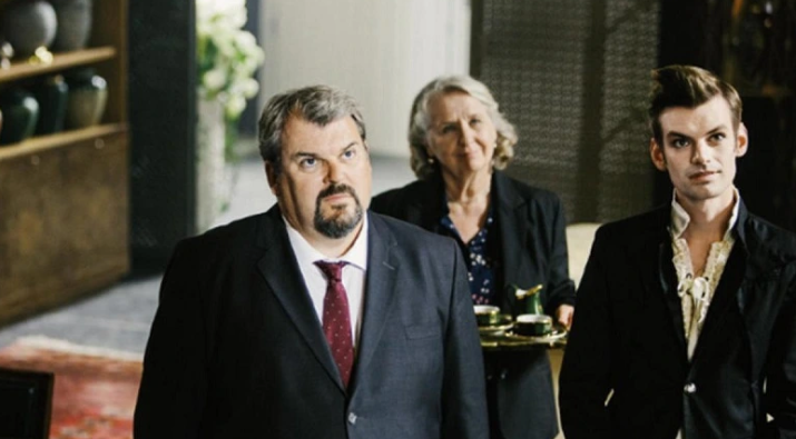 Фрагмент из сериала "Гробовщик"