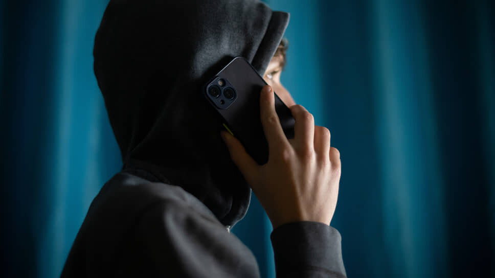 Пенсионерка в Татарстане 1,5 года переводила деньги мошенникам, пытаясь заработать.📷Фото: Олег Харсеев / Коммерсантъ