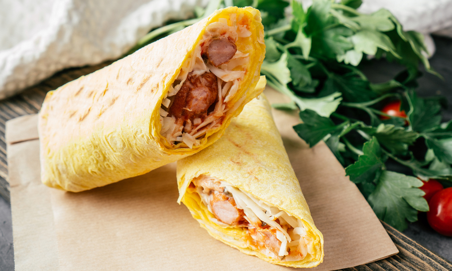 Хот-дог в лаваше — быстрый перекус с восточным акцентом