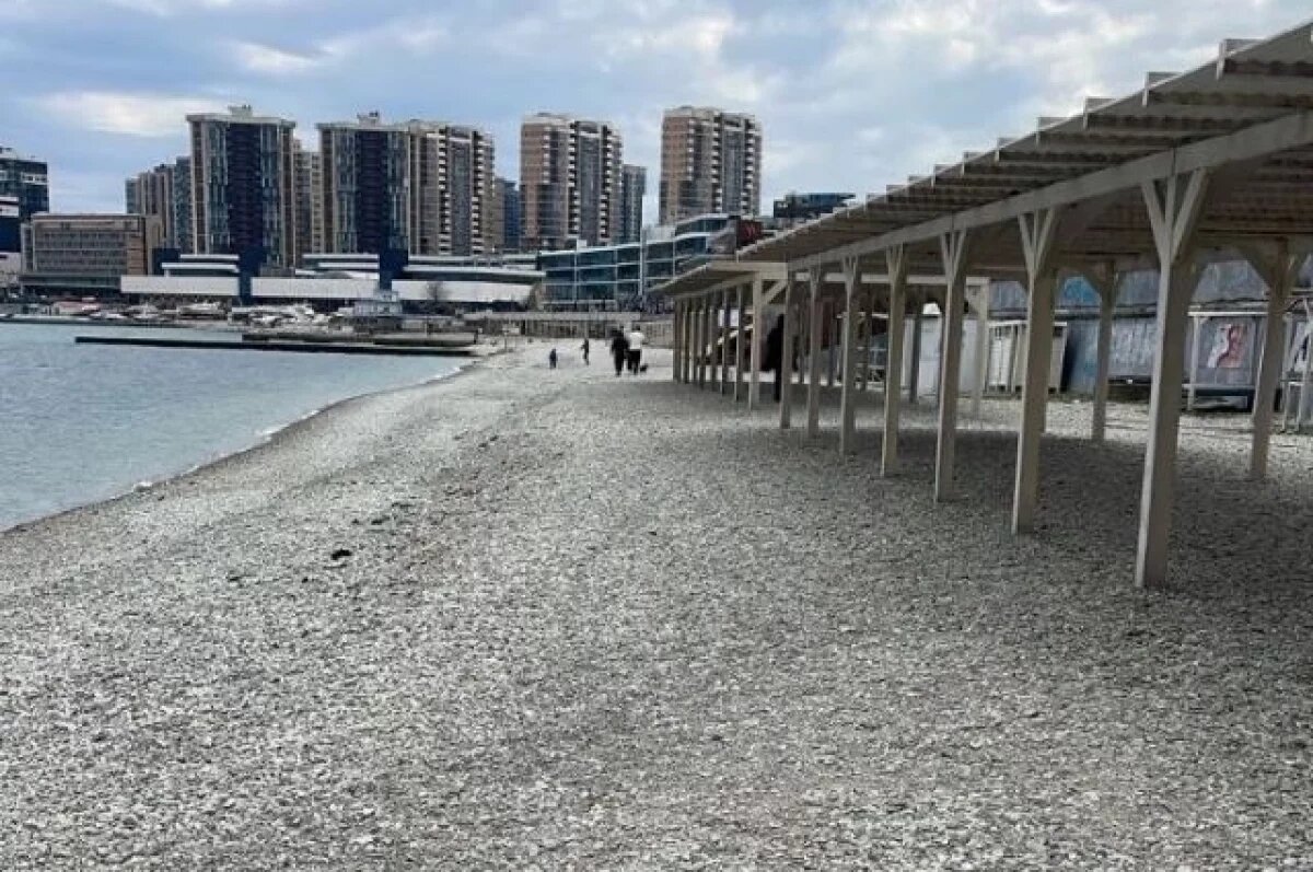    В Новороссийске в связи с угрозой БЭК эвакуируют отдыхающих с пляжей