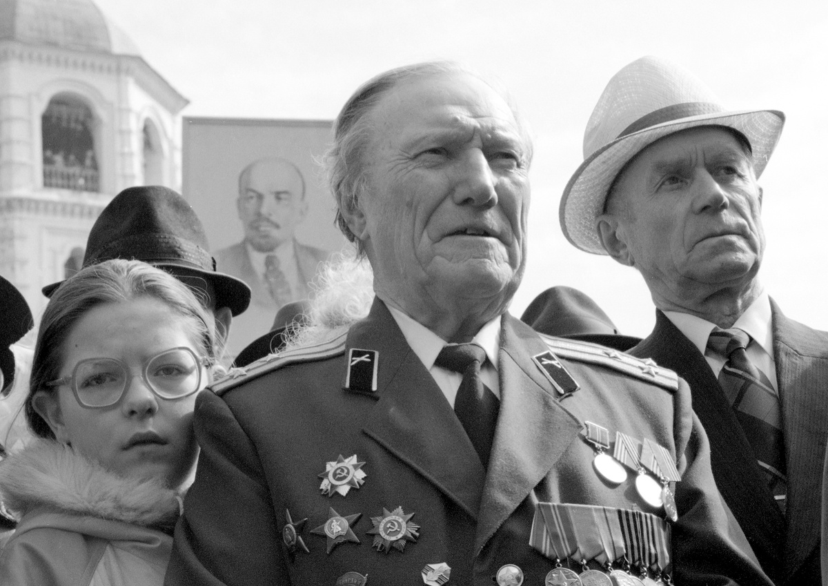 © Valery Zhelezniakov/Валерий Железняков, из серии «Дух Победы». "Ветеран", 80-е
