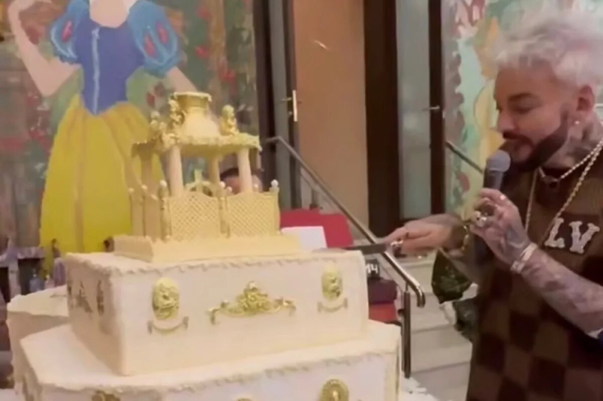    Филипп Киркоров.