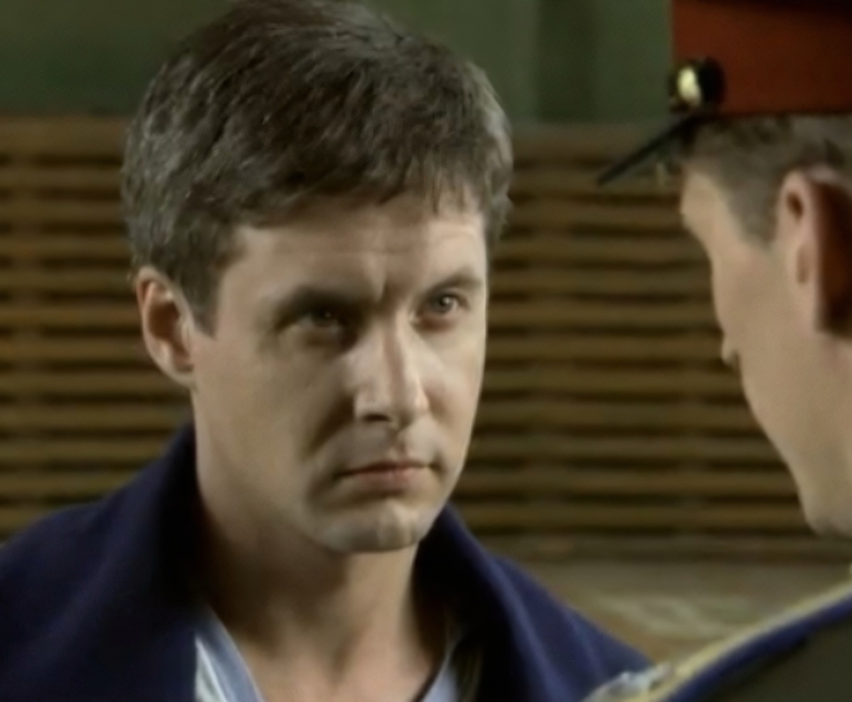 Александр Макогон кадр из сериала «Александровский сад»