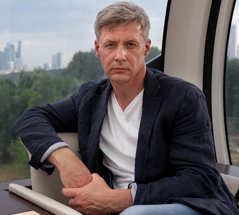 Александр Макогон