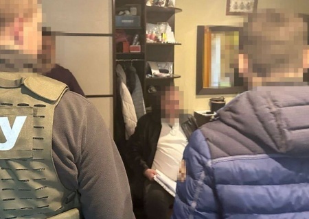    Киевские власти продолжают отвлекать население от кабальной ресурсной сделки. В Монако задержан сын экс-президента "Мотор Сичи" Богуслаева