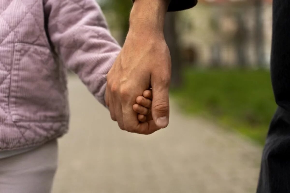    Бастрыкин заинтересовался попыткой похищения 10-летней девочки в Петербурге