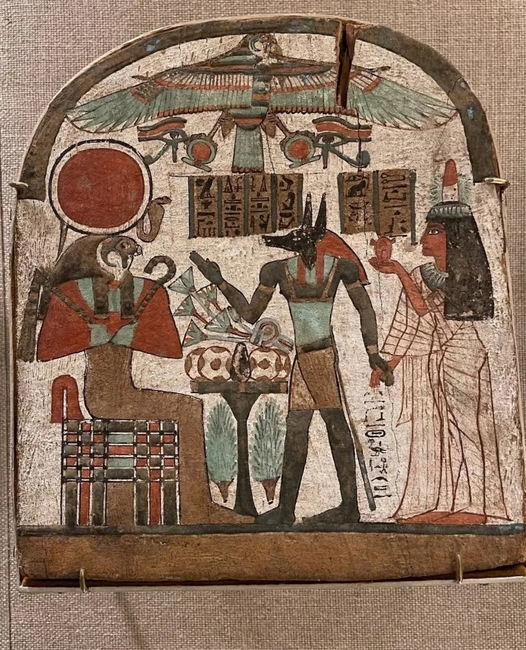 Погребальная расписная деревянная стела Тьянетисет