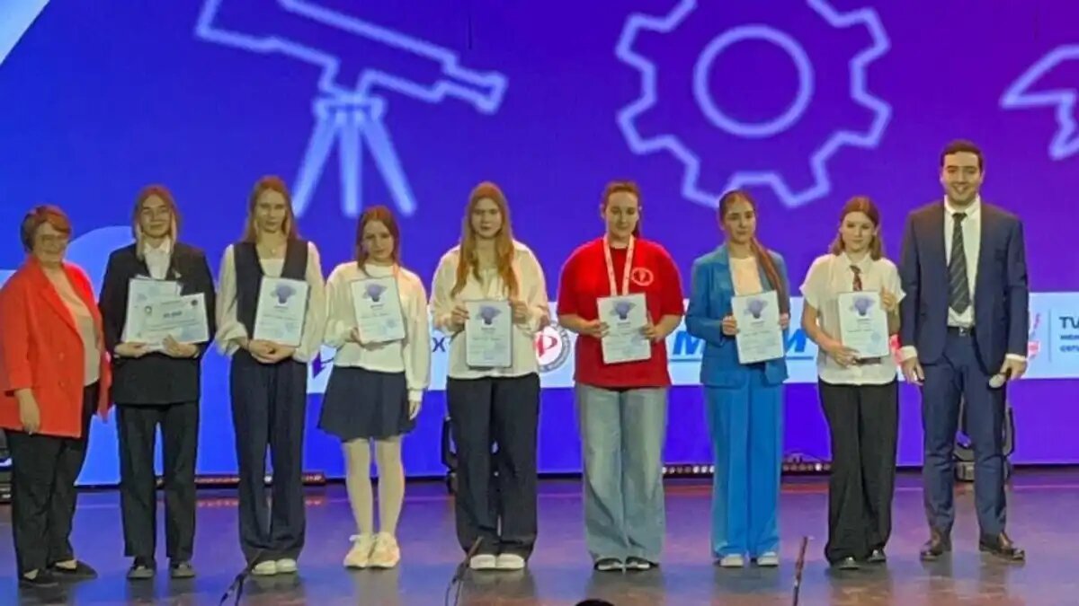 Фото: Министерство образования Липецкой области
Абсолютным победителем в направлении «Живые системы» признана одиннадцатиклассница Арина Малмалаева из лицея №44 города Липецка