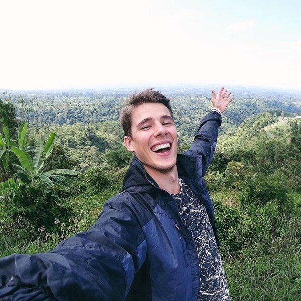 Артем Афонин