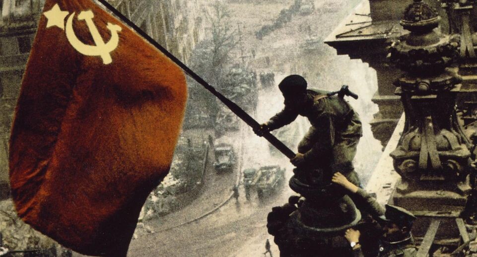    Yevgeny Khaldei /Voller Erst/dpa-Zentralbild / www.globallookpress.com