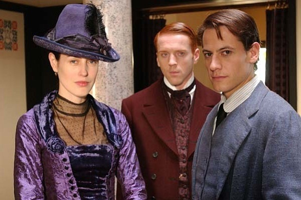 Воплощëнная Красота, её мерзкий муж и её талантливый любовник. 