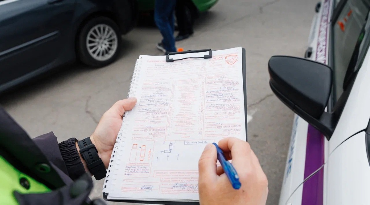 Аварийный комиссар поможет с оформлением ДТП. Вызвать аварийного комиссара можно по номеру: +7 (473) 211-97-36