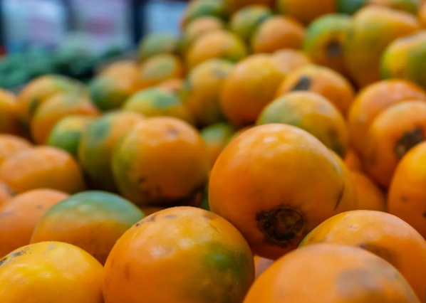 Кисловатый луло я добавлял в салаты. Фото с сайта pixabay.com