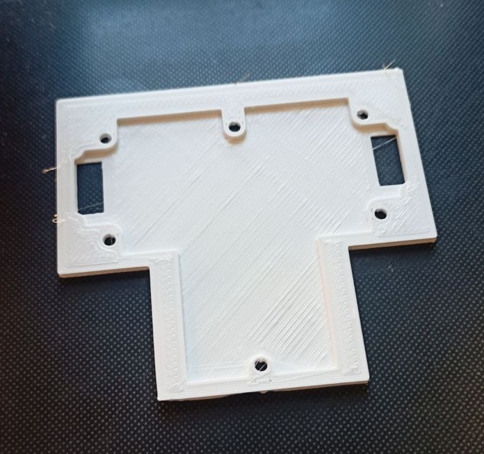 "дно" робота.... Днище... оно двойное и в нем мы прячем два листа свинца. 